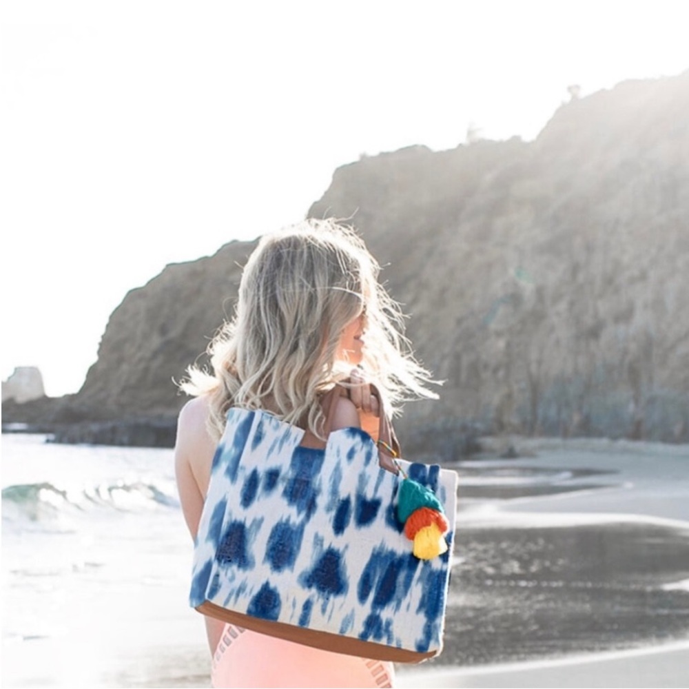 NWT Lu + Elle Laguna Tote